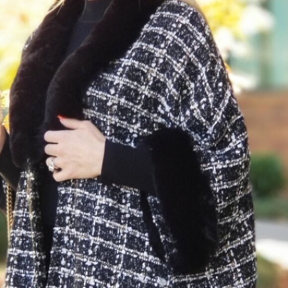 🔥BACK IN STOCK! CHANTELLA Tweed Cape ☆BEST SEL… - Picture 8 of 14
